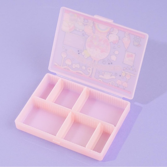 Free Gift Hello Kitty & Friends Sanrio Travel Pill Case Organizer Container Case - Picture 5 of 7